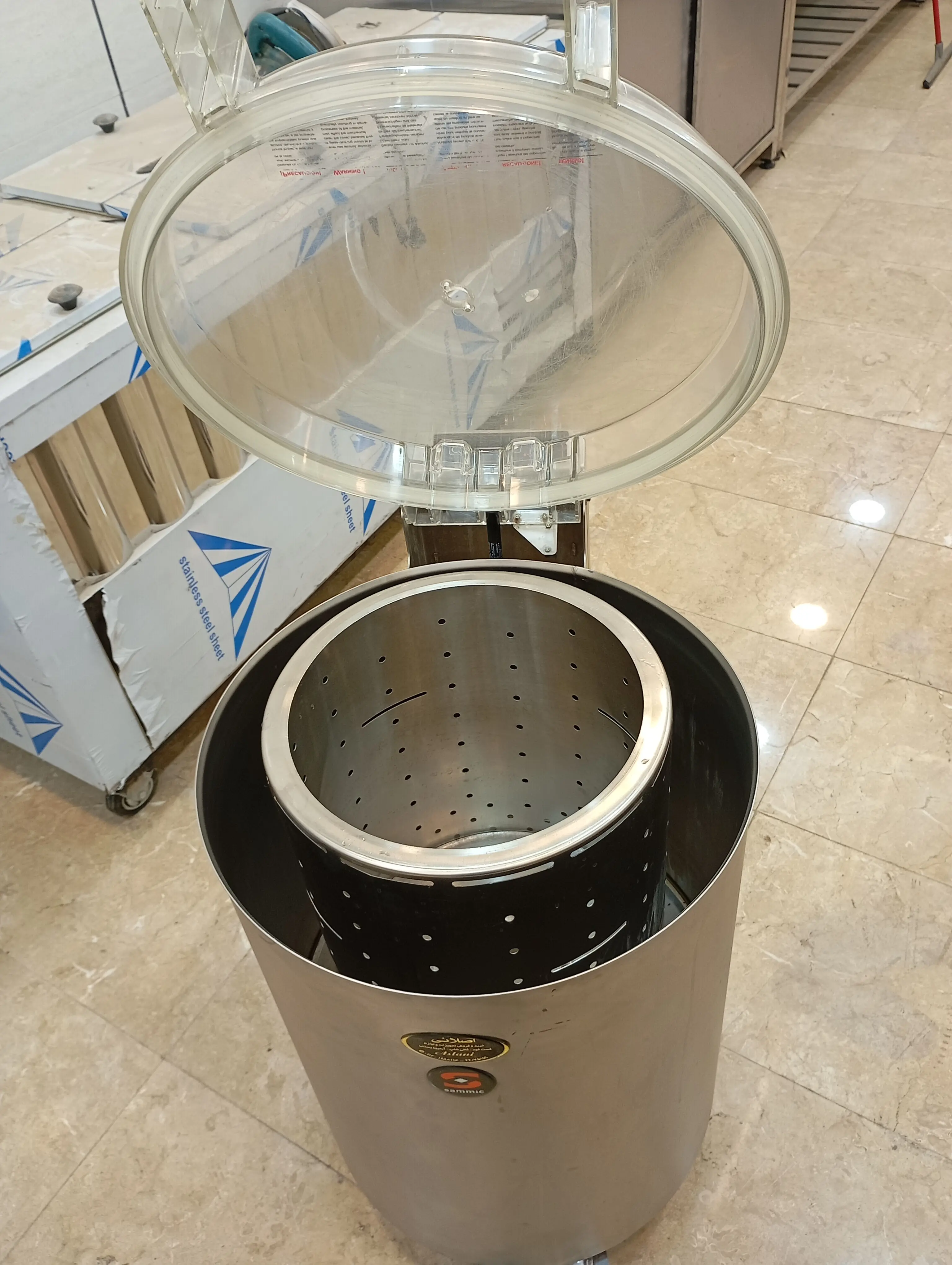 سبزی‌خشک‌کن صنعتی سَمیک (Sammic) مدل استوک - تست شده در سوشِف